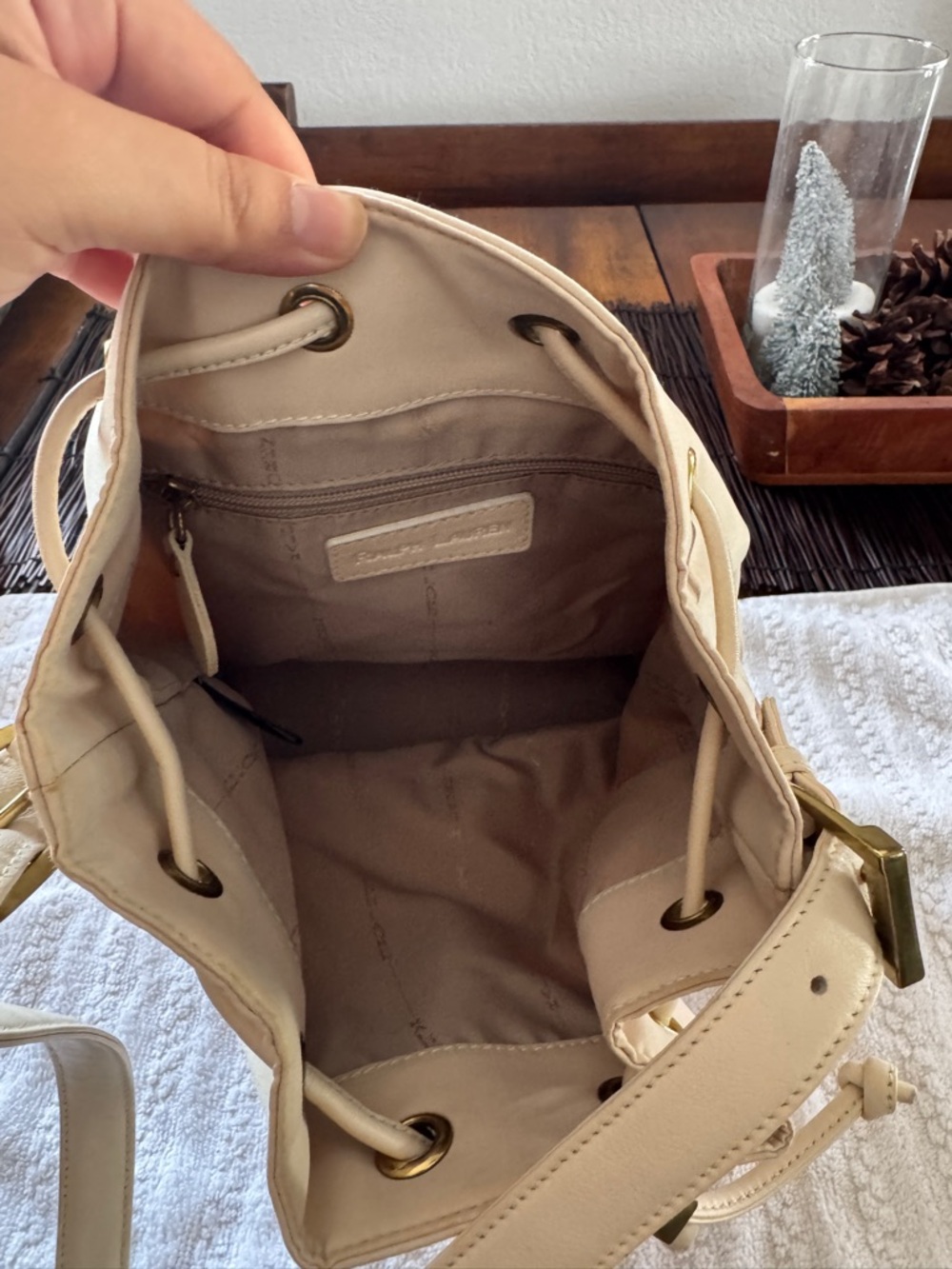 Ralph Lauren Cream Drawstring Bucket Shoulder Bag - Picture 7 of 7
